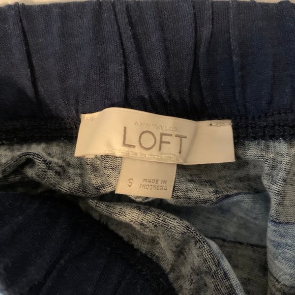 LOFT skirt in blue stripes - Picture 3 of 4